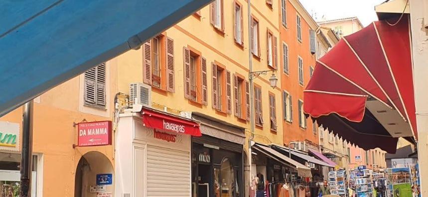 Grand studio rue piétonne Ajaccio Ajaccio  Exterior foto